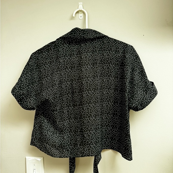 Urban outfitters tie shirt NWT - Picture 2 of 3